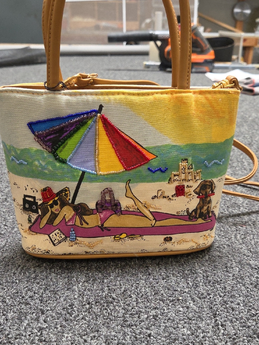 Women’s Colorful Beach Scene Tote Bag - Yellow